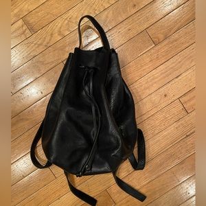 Madewell Somerset Black Leather Drawstring Bucket Backpack